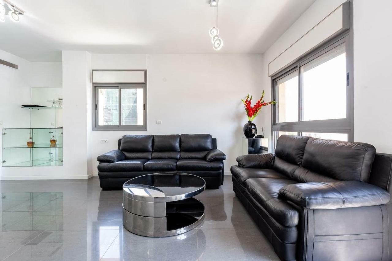 Pangsapuri 75 m² dengan 2 bilik tidur dan 2 bilik mandi peribadi di Kawasan Pantai Tel Aviv Luaran gambar