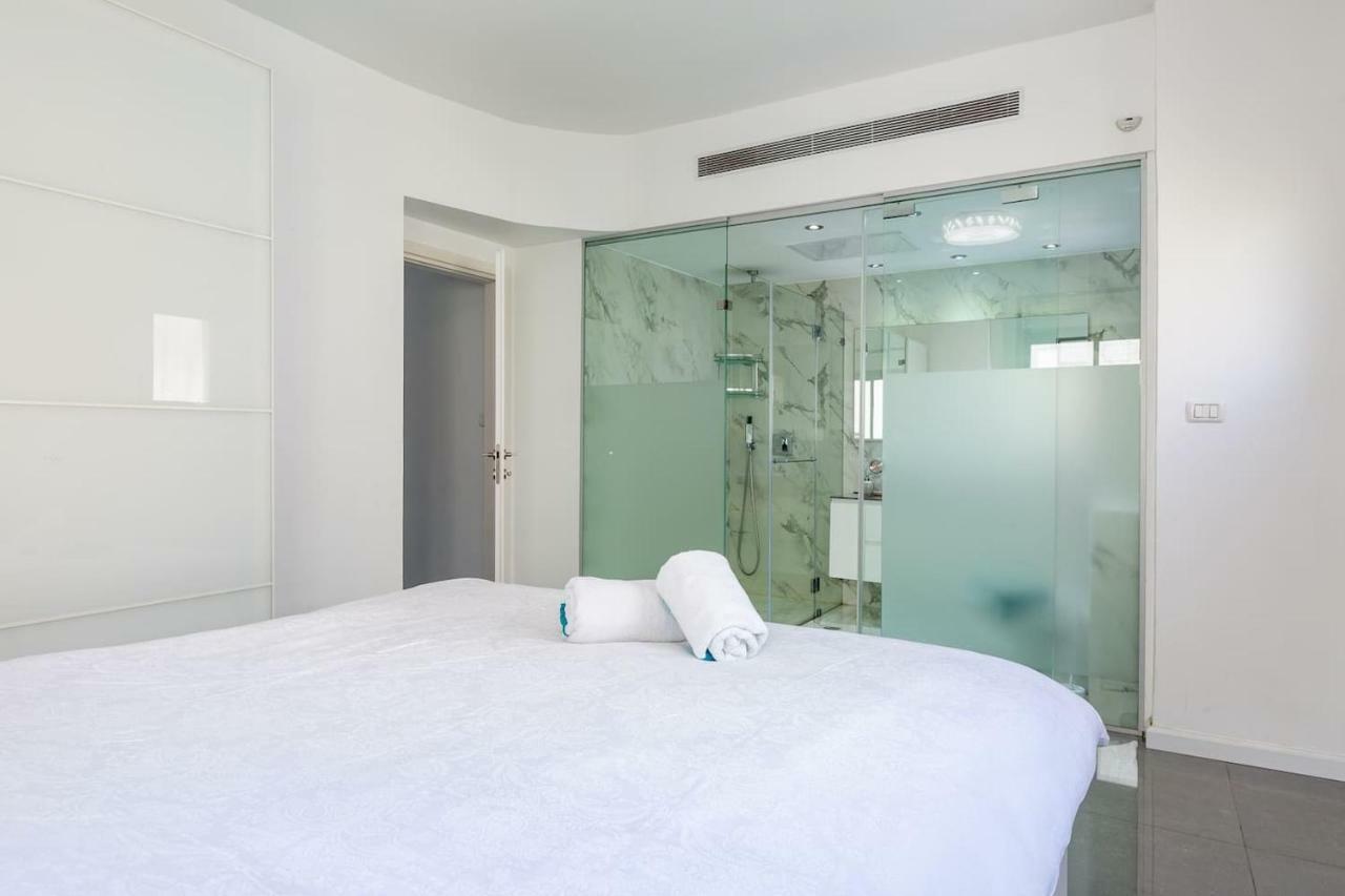 Pangsapuri 75 m² dengan 2 bilik tidur dan 2 bilik mandi peribadi di Kawasan Pantai Tel Aviv Luaran gambar