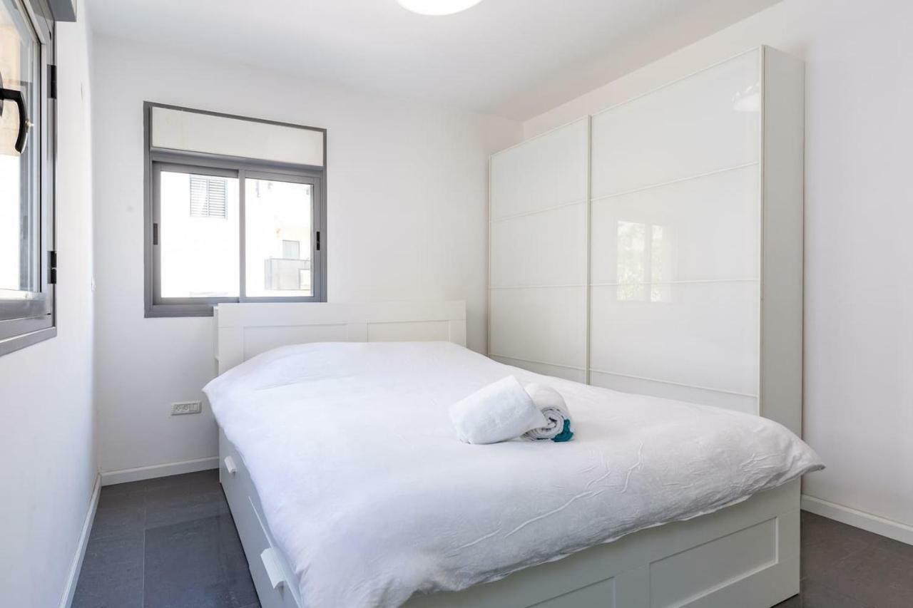 Pangsapuri 75 m² dengan 2 bilik tidur dan 2 bilik mandi peribadi di Kawasan Pantai Tel Aviv Luaran gambar